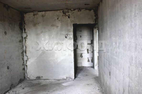
   Продам 2-комнатную, 43.08 м², Татьяны Снежиной ул, 141/13

. Фото 2.