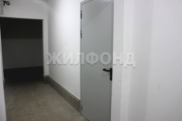 
   Продам 2-комнатную, 43.08 м², Татьяны Снежиной ул, 141/13

. Фото 4.