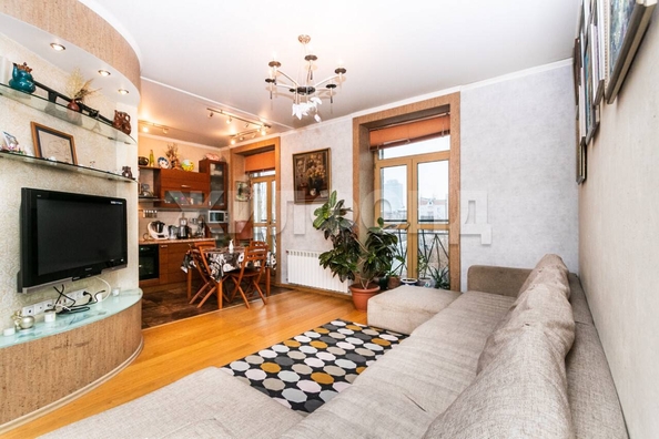 
   Продам 4-комнатную, 111.8 м², Урицкого ул, 13

. Фото 1.