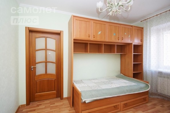 
   Продам 5-комнатную, 210 м², Омская ул, 115/1

. Фото 13.