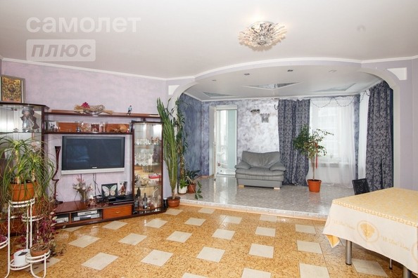 
   Продам 4-комнатную, 170.2 м², Масленникова ул, 80

. Фото 8.