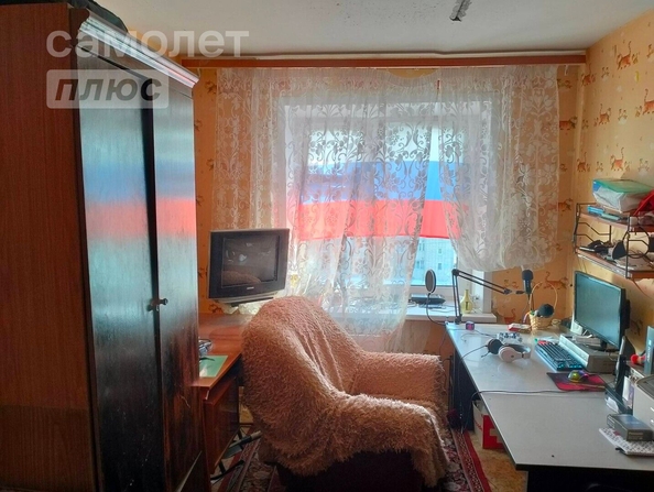 
   Продам 3-комнатную, 62 м², Масленникова ул, 21

. Фото 4.