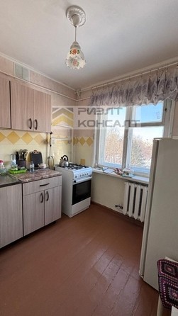 
   Продам 3-комнатную, 50 м², Калинина ул, 6

. Фото 1.