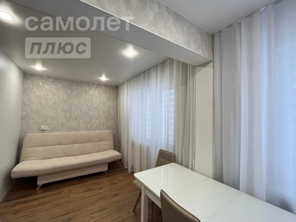 
   Продам 1-комнатную, 29.9 м², Комсомольская ул, 4

. Фото 1.