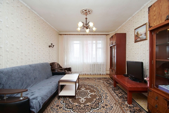 
   Продам 2-комнатную, 53 м², Рокоссовского ул, 10

. Фото 7.
