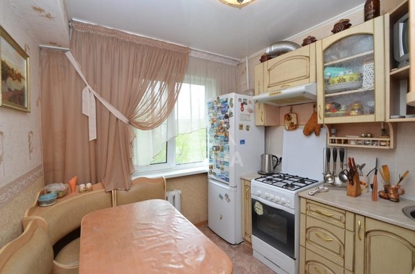 
   Продам 2-комнатную, 41.2 м², Багратиона ул, 9

. Фото 7.