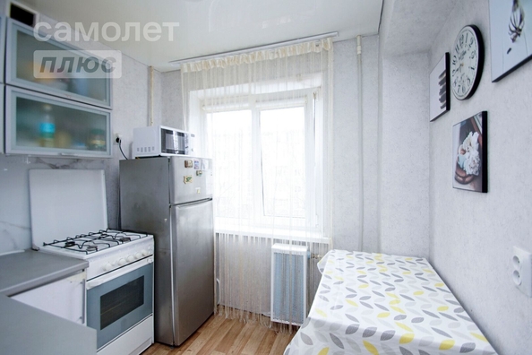 
   Продам 3-комнатную, 58.4 м², Заозерная 10-я ул, 4

. Фото 2.