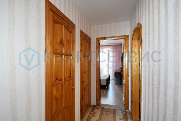 
   Продам 3-комнатную, 63.4 м², Туполева ул, 3

. Фото 2.