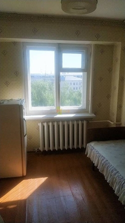 
   Продам 3-комнатную, 50 м², Калинина ул, 6

. Фото 2.