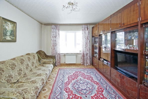 
   Продам 3-комнатную, 63 м², Кирова ул, 5

. Фото 10.