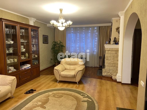 
   Продам дом, 214 м², Омск

. Фото 10.