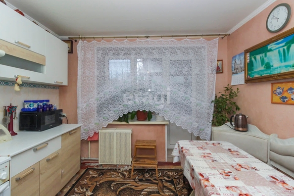 
   Продам 3-комнатную, 70.7 м², Семиреченская ул, 138

. Фото 2.