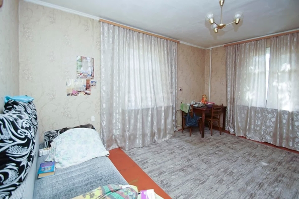 
   Продам 3-комнатную, 59.2 м², 20 лет РККА ул, 238

. Фото 5.