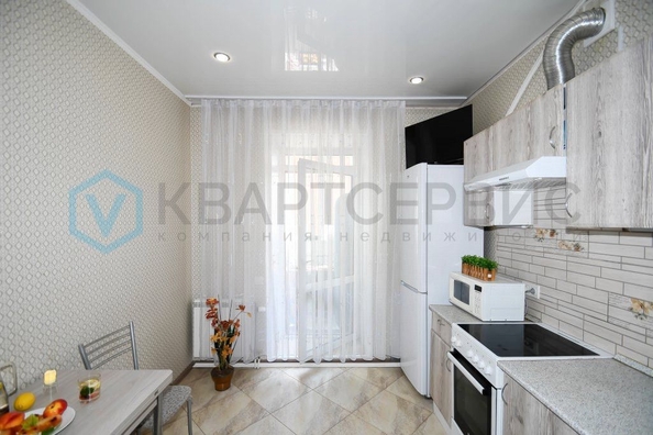 
   Продам 1-комнатную, 39.3 м², Октябрьская ул, 107

. Фото 5.