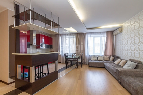 
   Продам 2-комнатную, 91 м², Шукшина ул, 3

. Фото 8.