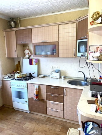 
   Продам 3-комнатную, 62.8 м², Станционная 3-я ул, 71

. Фото 10.