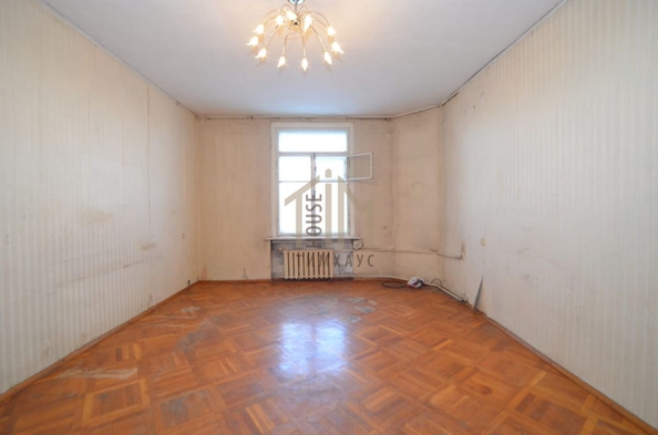 
   Продам 4-комнатную, 143.4 м², Труда ул, 49

. Фото 4.