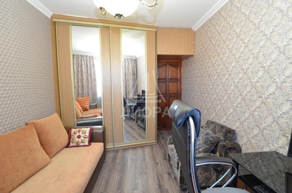 
   Продам 3-комнатную, 63 м², Блюхера ул, 22/1

. Фото 8.