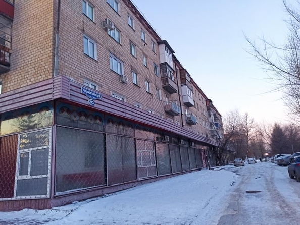 
   Продам 1-комнатную, 31 м², Челюскинцев 1-й проезд, 93

. Фото 1.