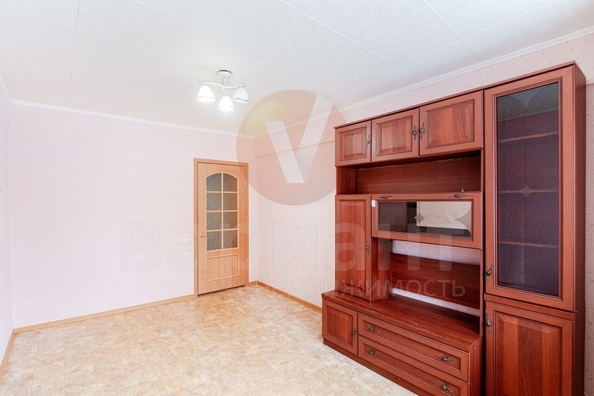 
   Продам 2-комнатную, 45 м², Рощинская ул, 1

. Фото 2.