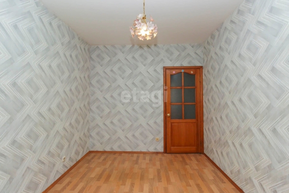 
   Продам 3-комнатную, 65.8 м², Дианова ул, 24

. Фото 1.