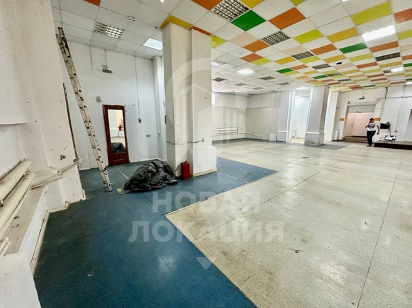 
  Сдается торговая площадь, 424 м², Богдана Хмельницкого ул, д. 214
. Фото 10.
