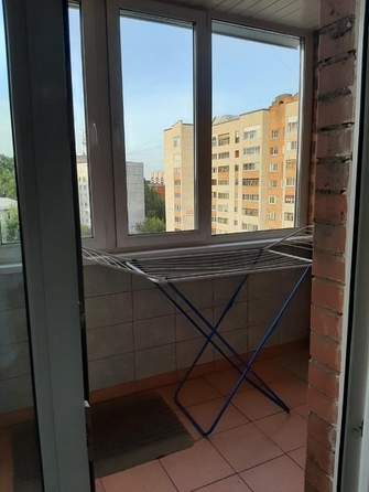 
  Сдается 3-комн. квартира, 102 м², Малиновского ул
. Фото 3.