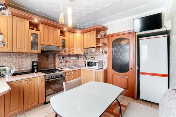 
  Продается 2-комн. квартира, 52 м², Харьковская ул, д. 15
. Фото 3.