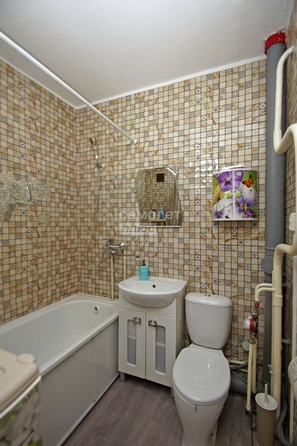 
  Продается 1-комн. квартира, 37 м², Малиновского ул, д. 10/1
. Фото 1.