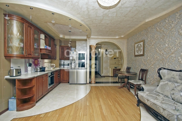 
  Продается 2-комн. квартира, 60.1 м², Звездова ул, д. 132к1
. Фото 3.