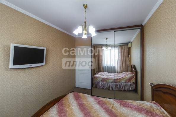 
  Продается 3-комн. квартира, 68 м², Богдана Хмельницкого ул, д. 44
. Фото 1.