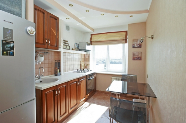 
  Продается 3-комн. квартира, 55.8 м², Волочаевская ул, д. 17Ж
. Фото 1.