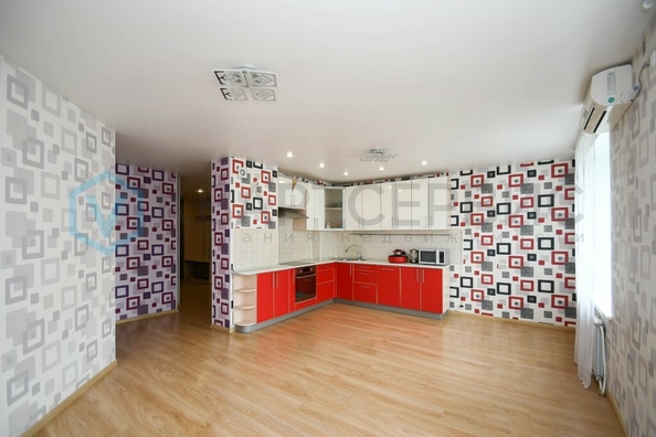 
  Продается 3-комн. квартира, 111.3 м², Арнольда Нейбута ул, д. 14
. Фото 4.