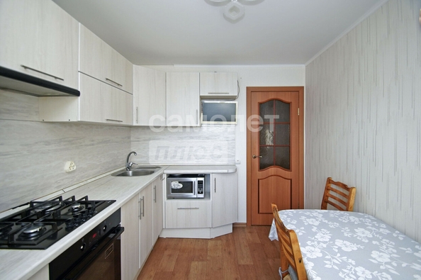 
  Продается 3-комн. квартира, 63 м², Куйбышева ул, д. 81
. Фото 3.