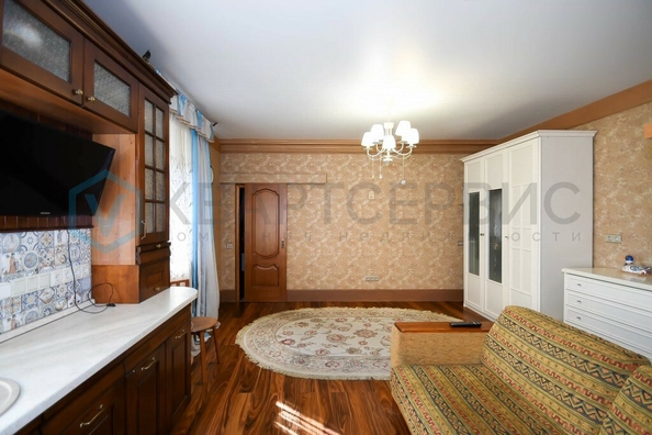 
  Продается дом, 341.1 м², Омск
. Фото 2.