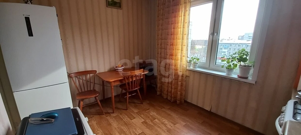 
  Продается 1-комн. квартира, 38.3 м², Омская ул, д. 152
. Фото 2.