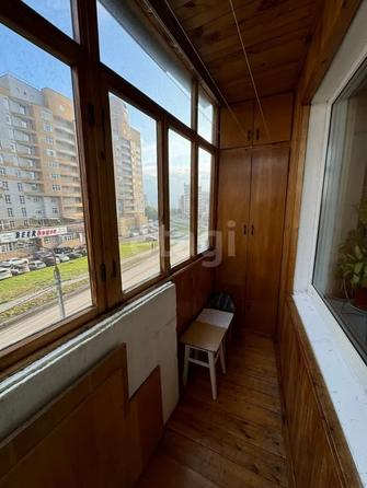 
  Продается 2-комн. квартира, 52.3 м², Кемеровская ул, д. 17
. Фото 2.