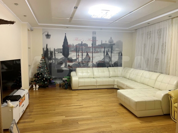 
  Продается 4-комн. квартира, 143.8 м², Маршала Жукова ул, д. 101
. Фото 4.