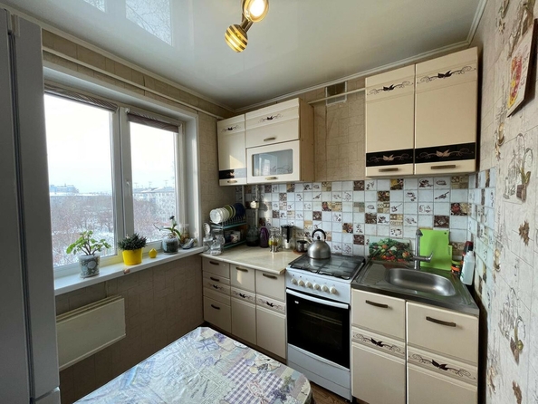 
  Продается 3-комн. квартира, 76 м², Сибирский пр-кт, д. 8
. Фото 4.