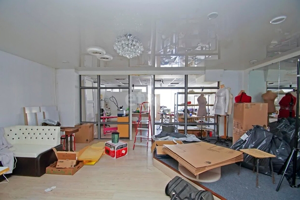 
  Сдается универсальное помещение, 70.4 м², Масленникова ул, д. 28
. Фото 2.