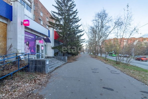 
  Сдается торговая площадь, 240 м², 22 Апреля ул, д. 50
. Фото 2.