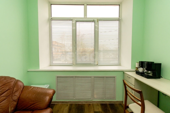
  Продается офис, 16.1 м², 10 лет Октября ул, д. 203В
. Фото 1.