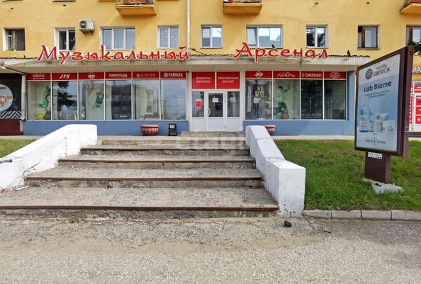 
  Продается универсальное помещение, 201 м², Карла Маркса пр-кт, д. 79
. Фото 1.