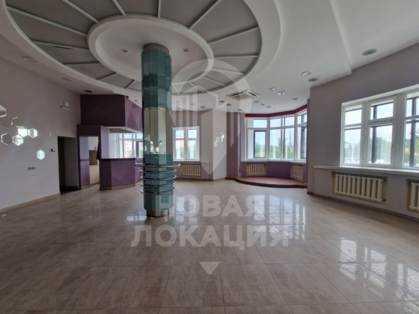 
  Сдается универсальное помещение, 343.8 м², Красный Путь ул, д. 111
. Фото 7.