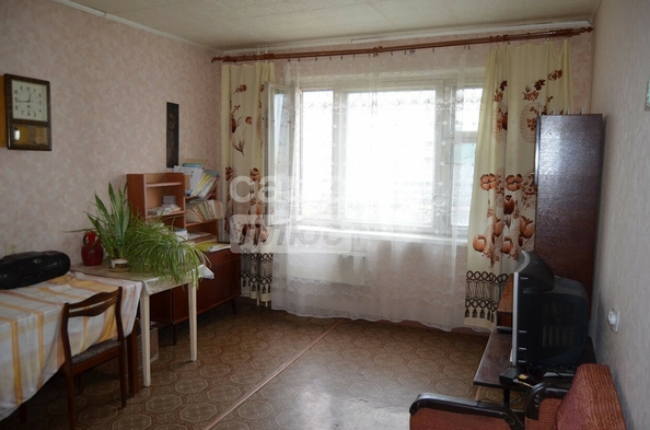 
  Продается 4-комн. квартира, 79.7 м², Омская ул, д. 108
. Фото 3.