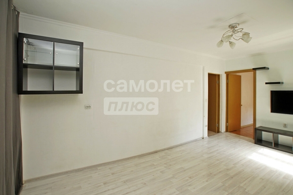 
  Продается 2-комн. квартира, 43.2 м², Магистральная ул, д. 82А
. Фото 2.