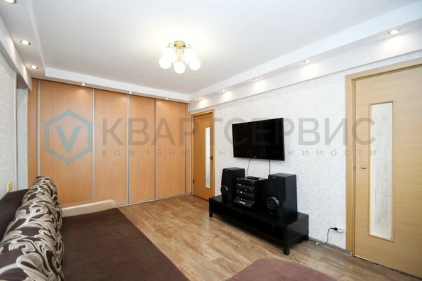 
  Продается 3-комн. квартира, 59.4 м², Декабристов ул, д. 139
. Фото 2.