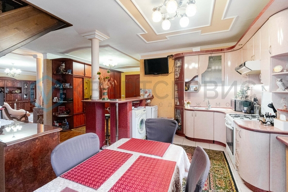 
  Продается дом, 142.2 м², Омск
. Фото 1.