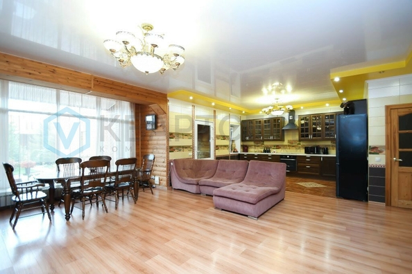 
  Продается дом, 440 м², Омск
. Фото 2.