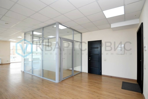 
  Сдается офис, 110.8 м², Ильинская ул, д. 4
. Фото 2.